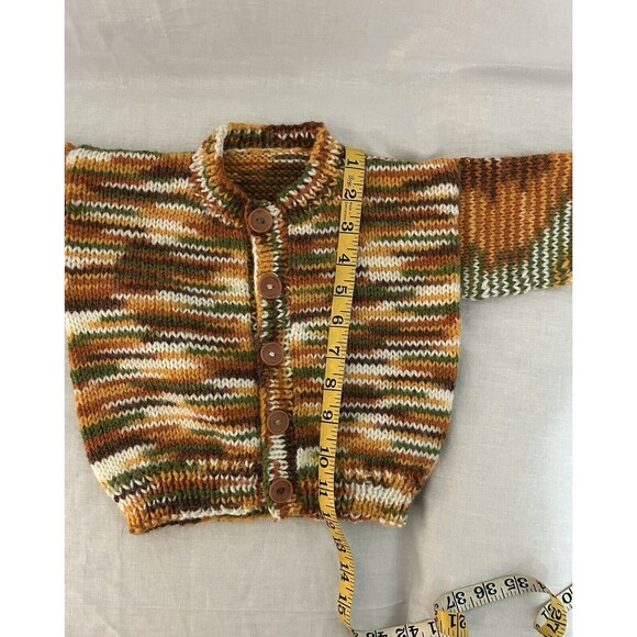 6-12 months Boy/Girl Homemade Baby Cardigan Warm, Soft & Comfortable - Picture 4 of 9